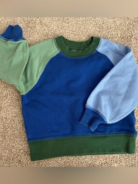 Hanna Andersson 3 T sweatshirt